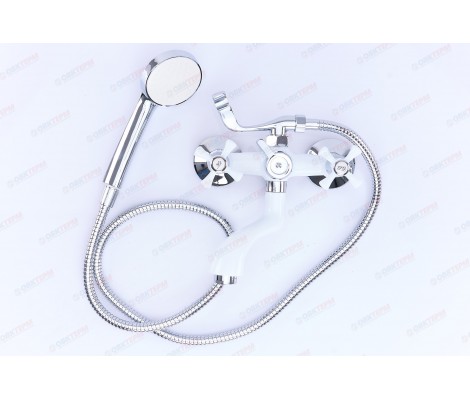 Смеситель для ванны Omega 142 короткий, буксовый, белый Mixxus Смеситель для ванны Omega 142 короткий, буксовый, белый Mixxus