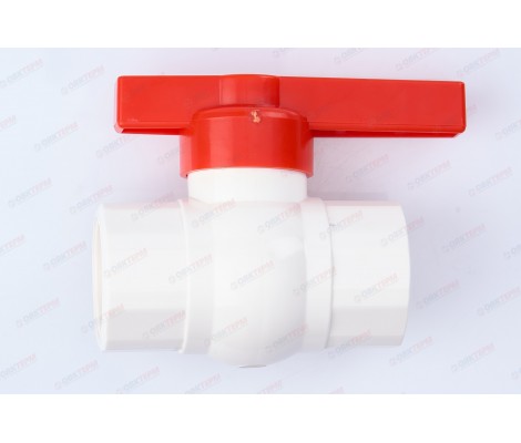 Кран шаровый пластиковый 1