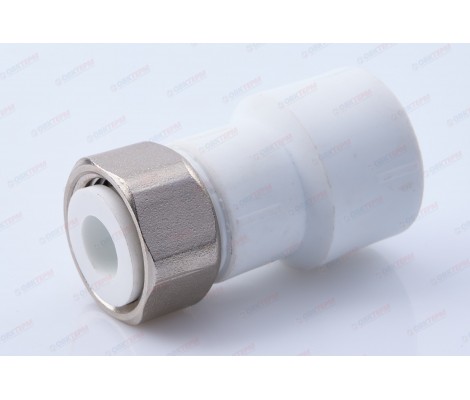 Муфта с накидной гайкой 20 * 1/2