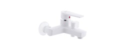 Смеситель для ванны LEO-009 короткий, без шланга и лейки белый Plamix