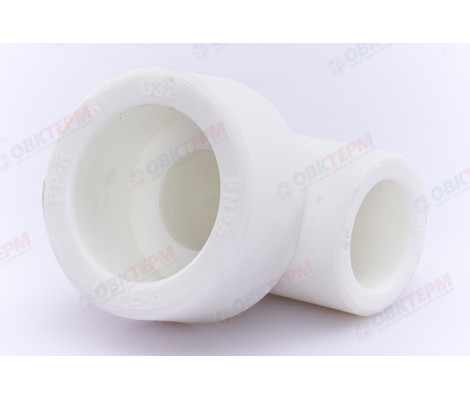 Угол переходной 90° 32*20 белый RTP