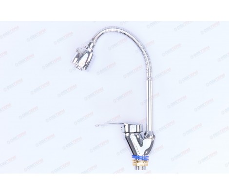 Смеситель для кухни Matrix 777 Reflector на гайке Armata